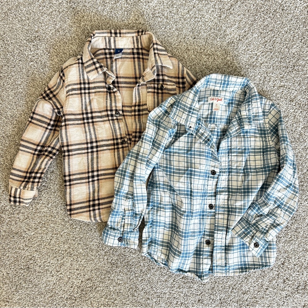 Pair of Boys Flannel Button Down Shirts - 5T